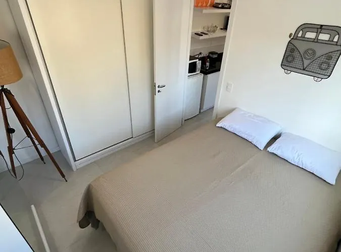 Studio inteiro ótima localização centro