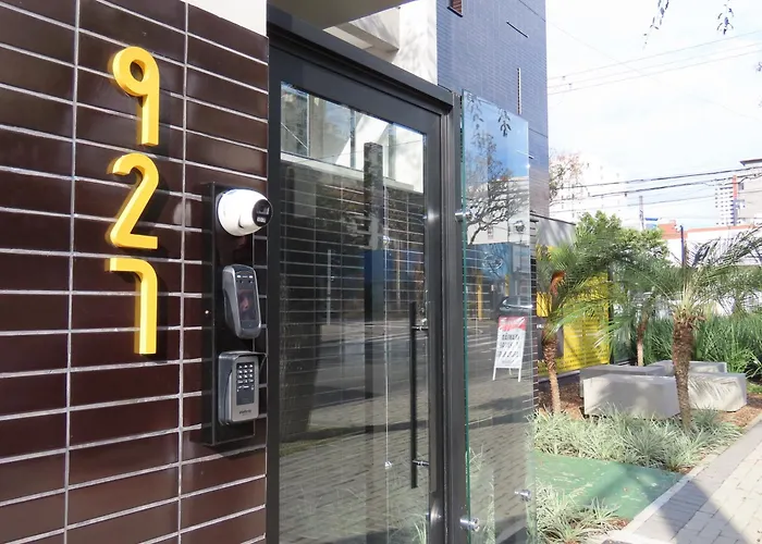 Studio Walk B - 807